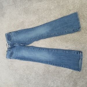 #BB - Levi's Shaping Bootcut 26.5W 27.25L